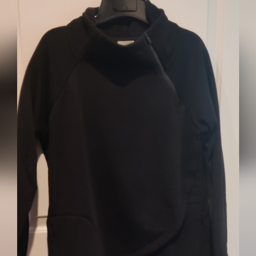 NWOT Athleta Sweatshirt